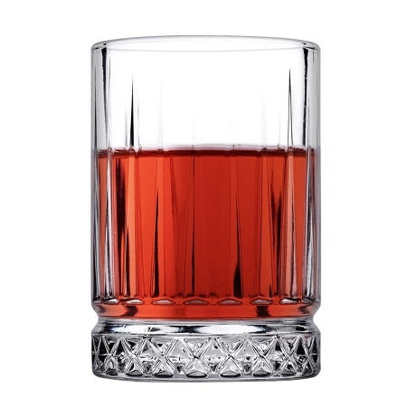 لیوان شات شیشهای پاشاباغچه مناسب سرو نوشیدنیهای سرد