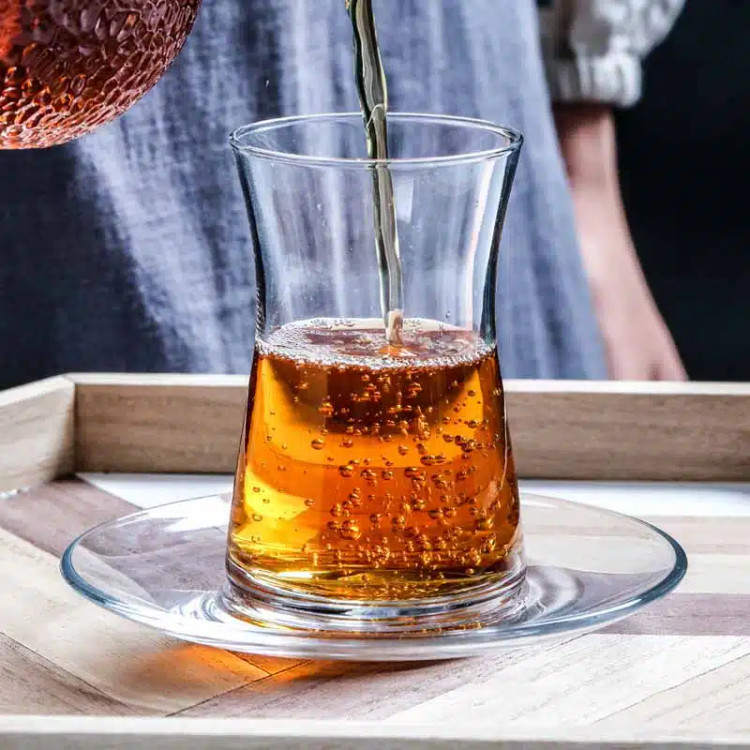 استکان و نعلبکی شیشهای پاشاباغچه مدل هیبلی HEVLI کد 95483 – مناسب پذیرایی چای و دمنوش