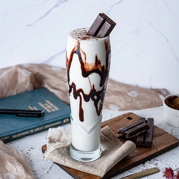 لیوان شیشهای بلند و مقاوم پاشاباغچه مدل پوپ کرافت