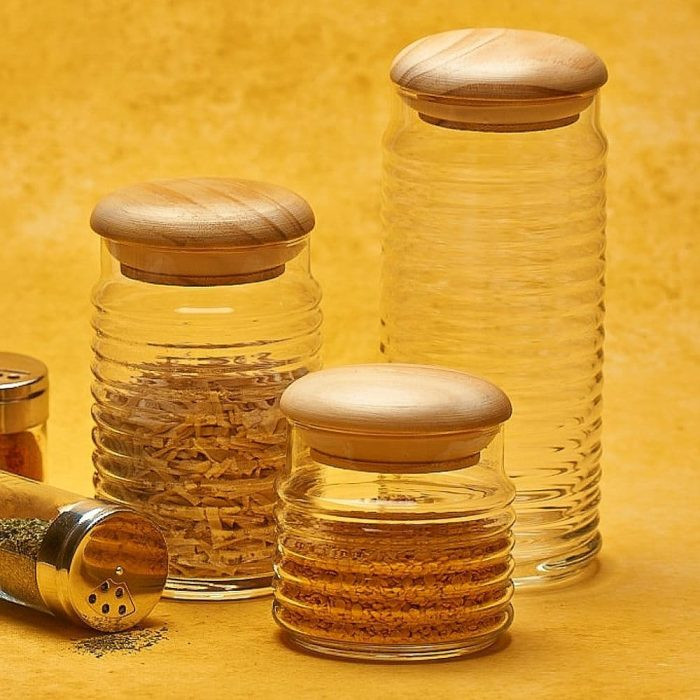 بانکه بزرگ شیشهای پاشاباغچه با طراحی ساده و درب مقاوم، مدل بابیلون 1500 سیسی