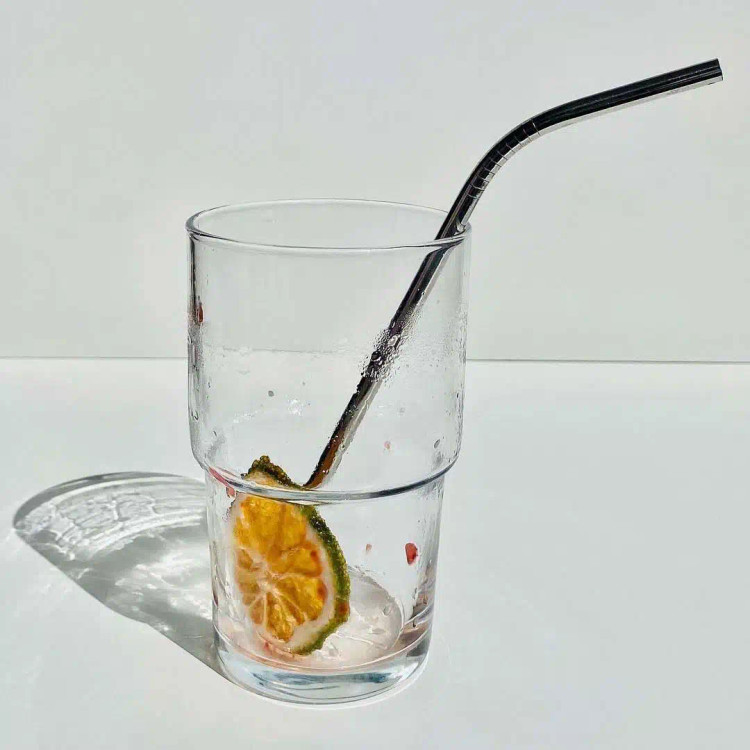 لیوان شیشهای شفاف پاشاباغچه مدل HILL برای سرو آب، آبمیوه و نوشیدنی خنک