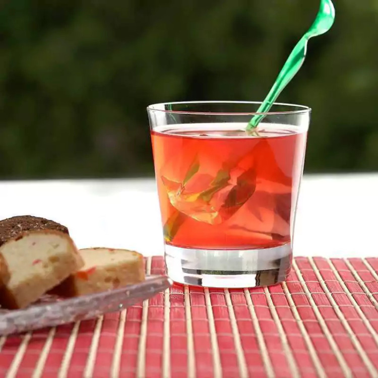 تصویر نیم لیوان شفاف پاشاباغچه مدل ازمیر کد 42875 مناسب سرو نوشیدنیهای سرد و گرم