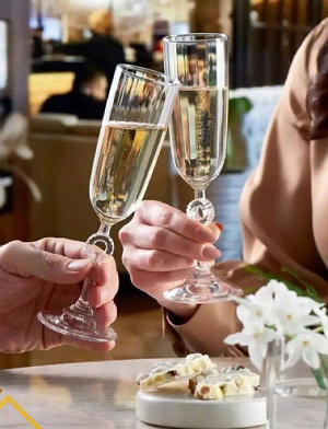 گیلاس شیشهای تراشدار پاشاباغچه مدل آمور کد 440313