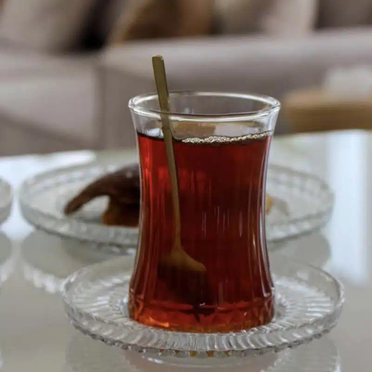 فنجان و نعلبکی شیشهای پاشاباغچه مدل الیسا ELYSIA کد 950097 – مناسب سرو قهوه و نوشیدنی گرم