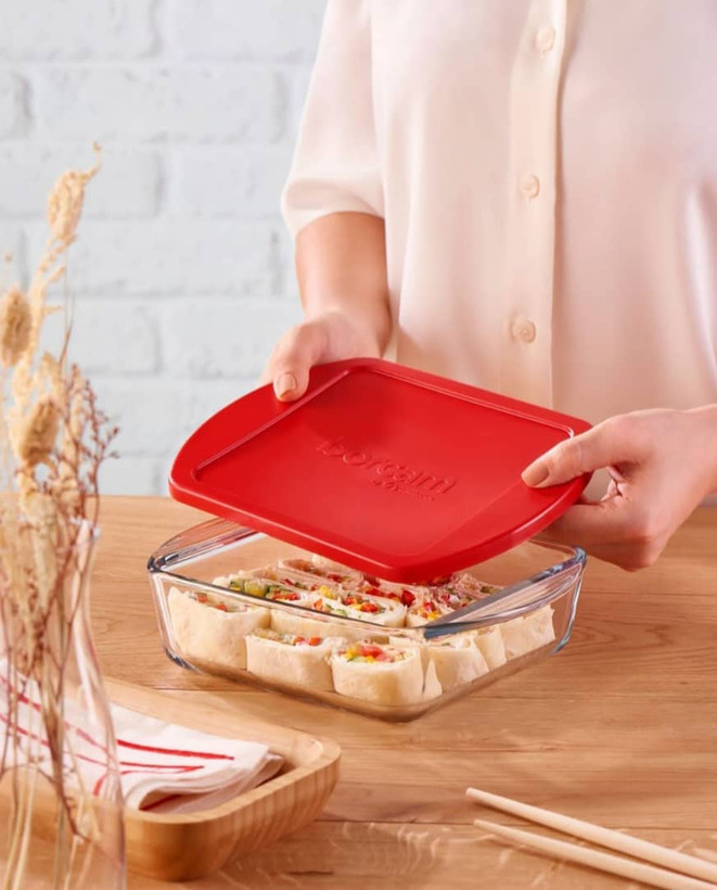 دیس شیشهای دربدار پاشاباغچه مدل Borcam کد 59024 مناسب استفاده در فر و فریزر