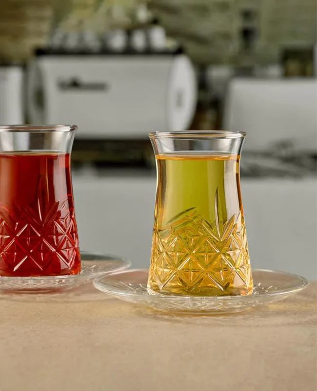 استکان شیشه‌ای شیک پاشاباغچه مدل تایملس 42891 مناسب سرو چای