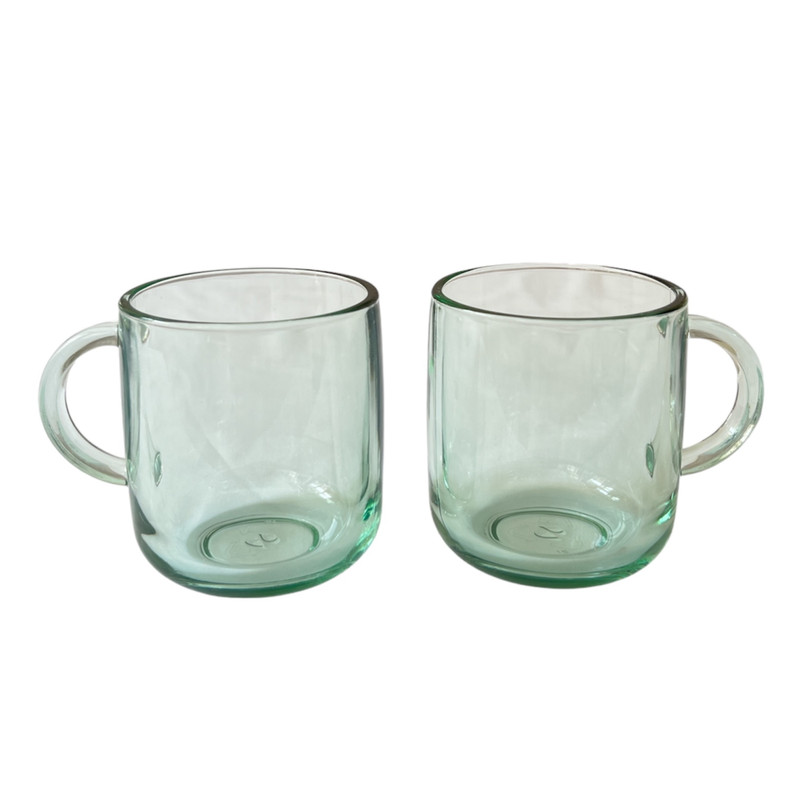 دو عدد لیوان رنگی و شفاف پاشاباغچه مدل آیکونیک – ایده‌آل برای دمنوش و آبمیوه