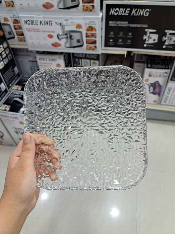 پیشدستی کریستال شیک و مقاوم Deli Glass مدل طرح یخی – انتخابی خاص برای پذیرایی مدرن