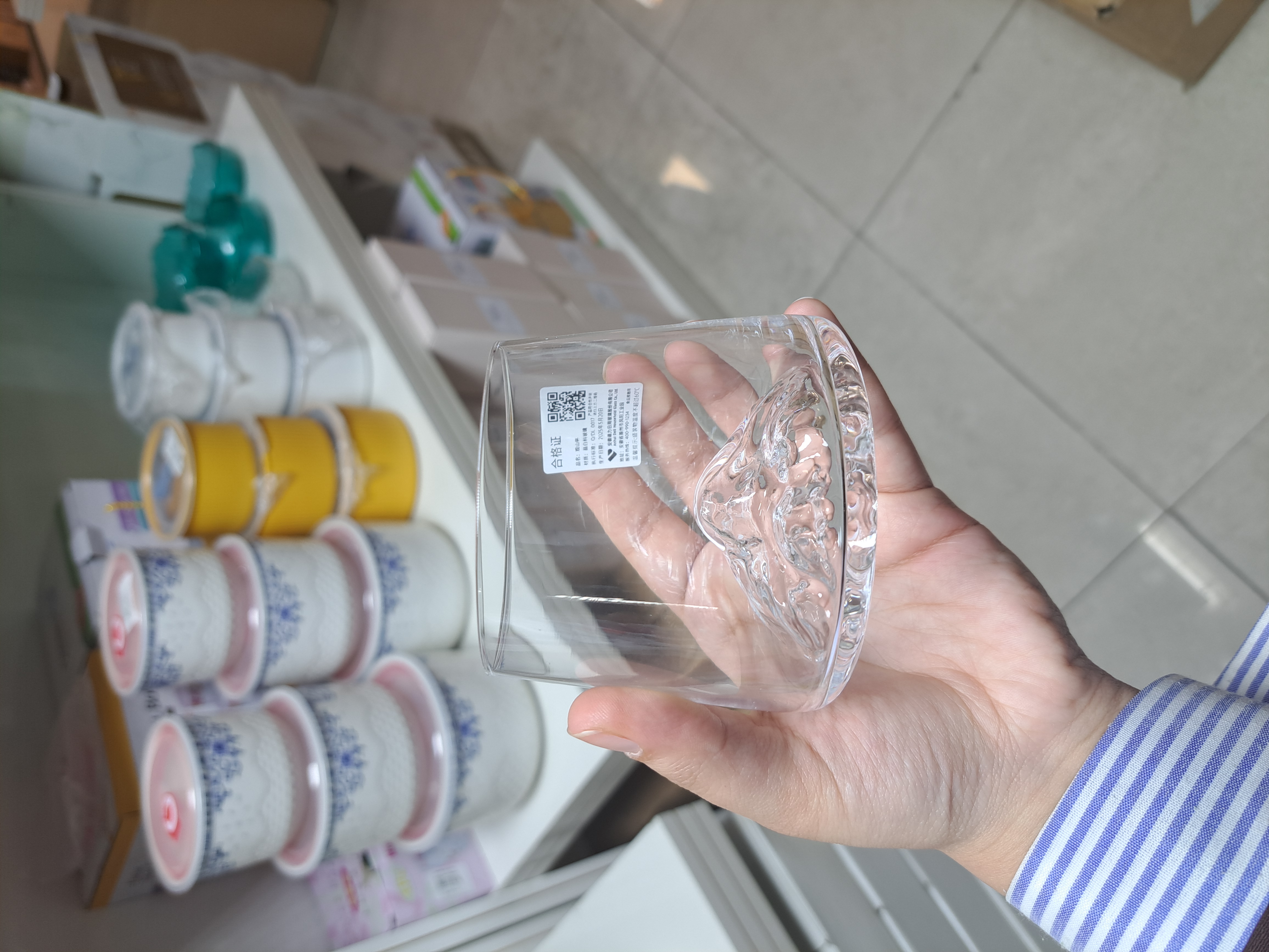 ست ۶ عددی نیم لیوان شیشه‌ای مدل کوه یخ از برند Deli Glassware – وارداتی و باکیفیت