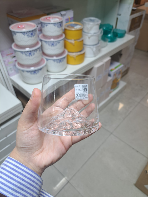 ست ۶ عددی نیم لیوان شیشهای مدل کوه یخ از برند Deli Glassware – وارداتی و باکیفیت