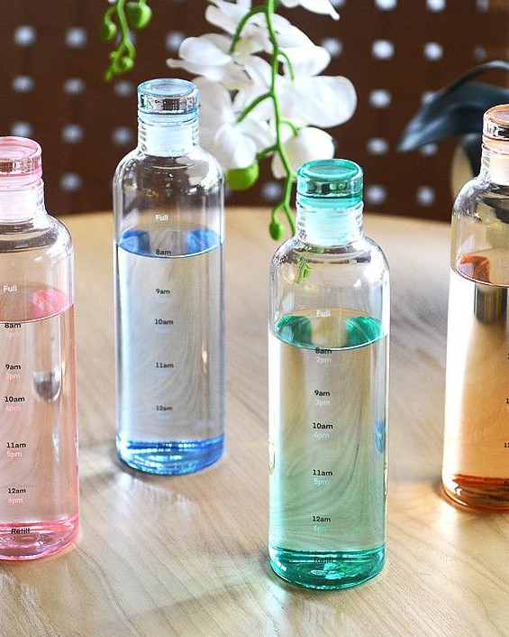 1. بطری پیرکس شیشه‌ای مدل KIT-1126 – طراحی ساده و شفاف، مناسب سرو نوشیدنی در آشپزخانه‌های مدرن