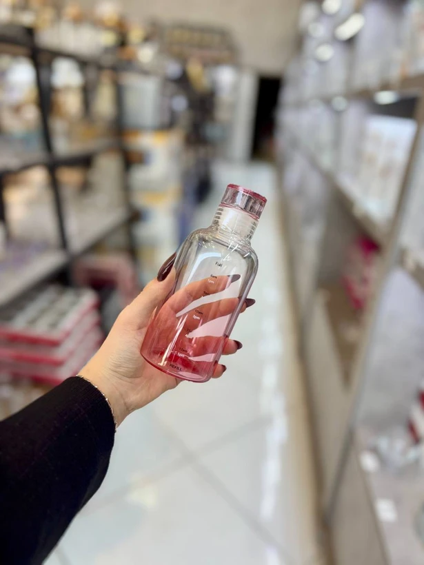 2. بطری پیرکس مدل KIT-1126 در چهار سایز ۳۵۰ تا ۱۰۰۰ میلی‌لیتر – مقاوم، کاربردی و زیبا