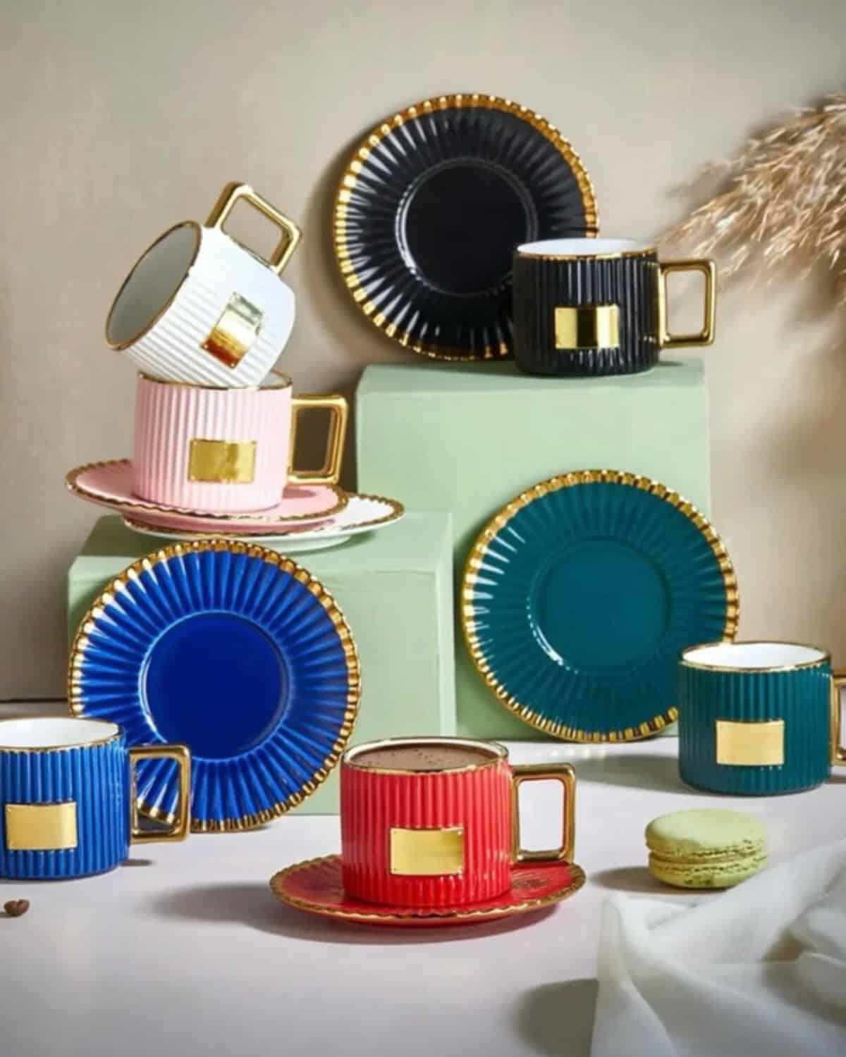 1. ست قهوه‌خوری رنگی ۶ نفره KOSOVA شامل فنجان و نعلبکی