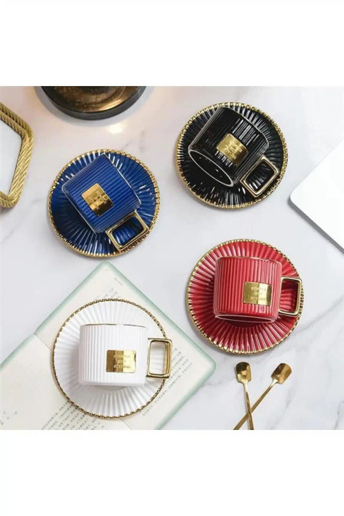 2. فنجان و نعلبکی سرامیک پورسلن برند KOSOVA با طراحی شیک