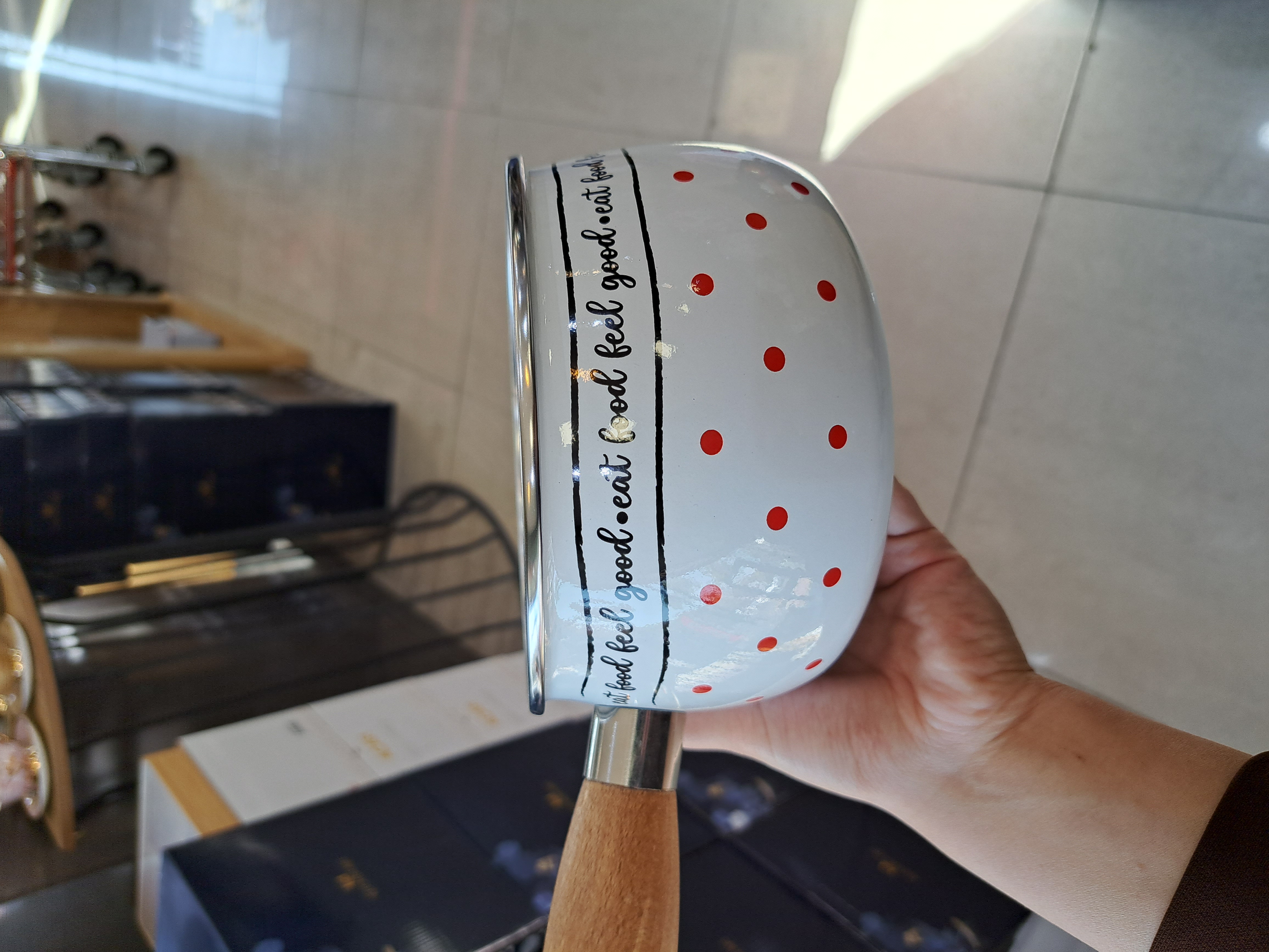 شیرجوش لعابی ترک آجار با ظرفیت ۱۱۵۰ میلی‌لیتر