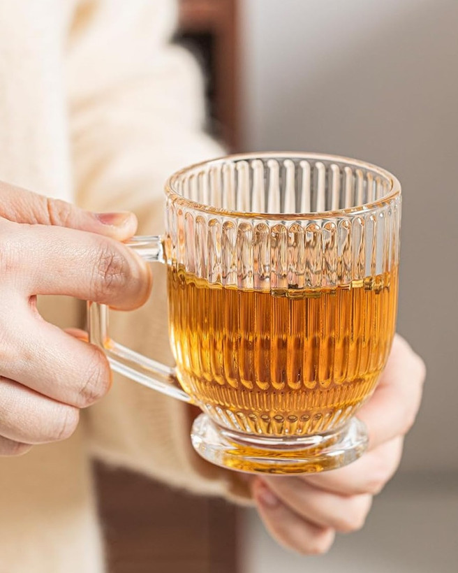 استکان شیشه بلور دلیگلس – طراحی پایهکوتاه