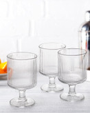 بستنیخوری شیشهای ضخیم با طراحی شیاردار