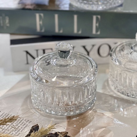 قندان بلور شفاف و درخشان برای پذیرایی