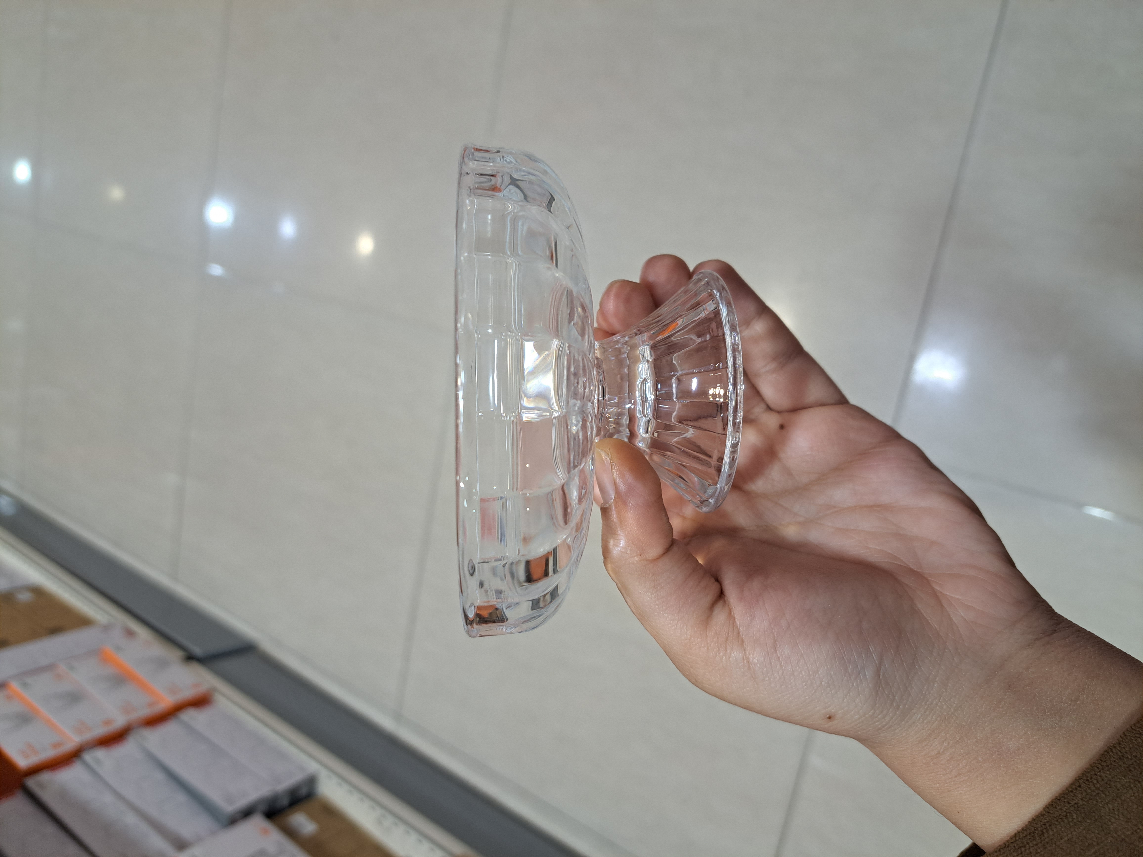 دسرخوری شیشه‌ای Deli Glass با جزئیات شفاف