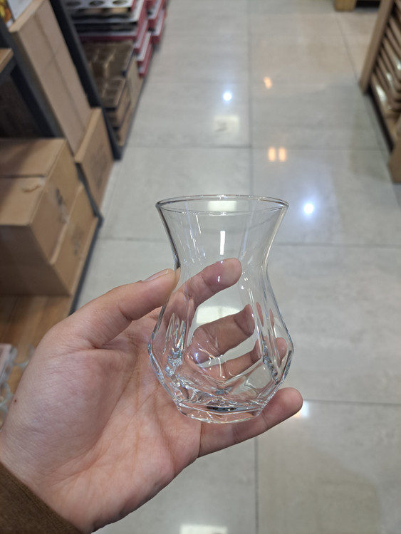 استکان و نعلبکی شیشهای لاو LAV مدل ترکیهای