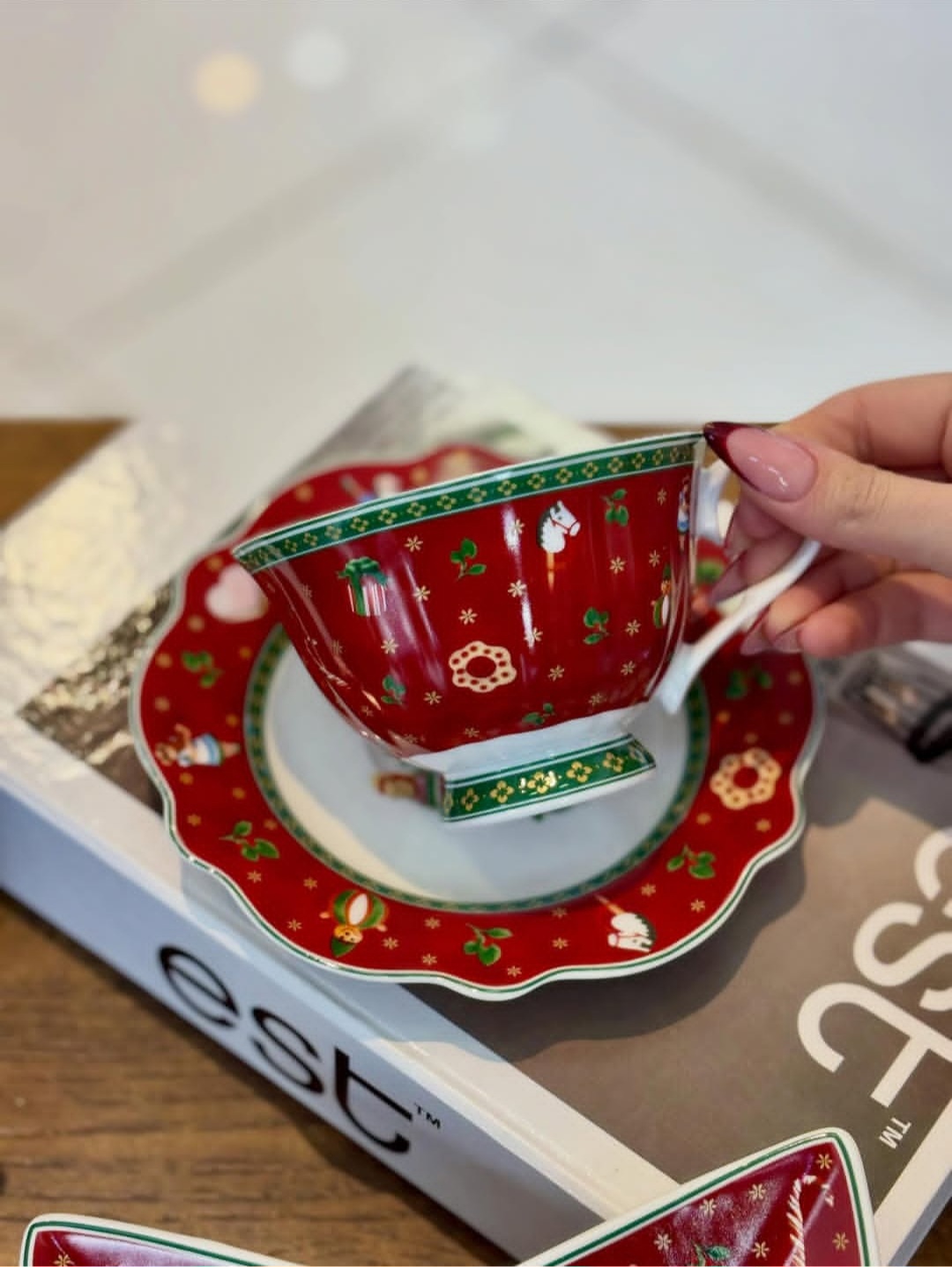 فنجان و نعلبکی طرح کریسمس