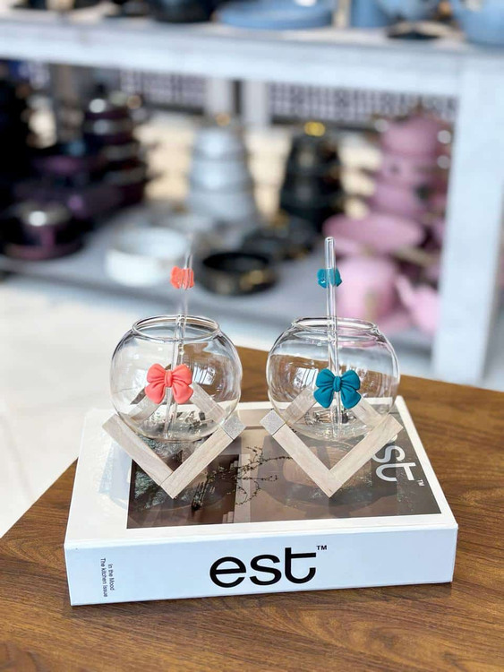 لیوان پیرکس پاپیونی مناسب سرو نوشیدنی