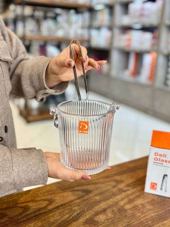 یخدان بلور شفاف وارداتی 980 میلی لیتر