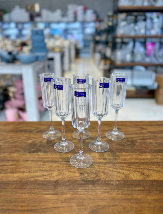 شفافیت و کیفیت بالای شیشه دسرخوری