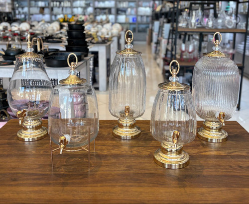 کلمن شیشهای پایهدار Glass Ware مناسب سرو نوشیدنی