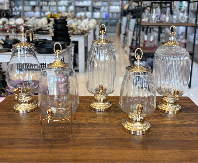 کلمن شیشهای پایهدار Glass Ware مناسب سرو نوشیدنی