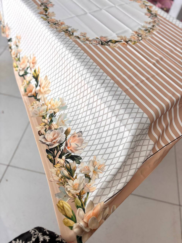 رومیزی طرح گل مستطیل در سه سایز ۴ ۶ و ۸ نفره